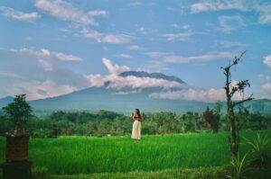 le mont Agung en Indonésie