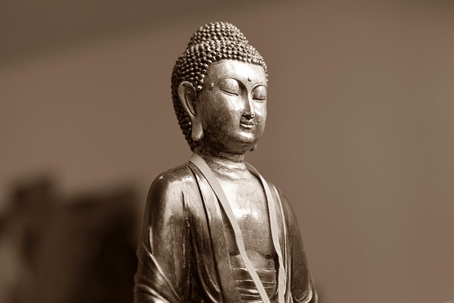 Comment choisir une statue Bouddha ou un kimono selon votre style