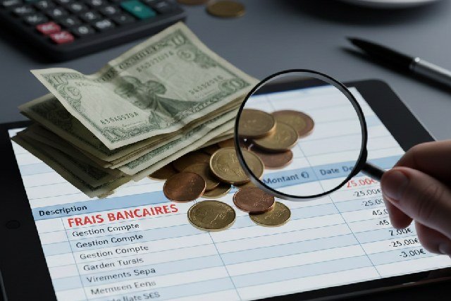 frais bancaires