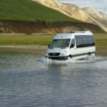 Location de minibus pour un voyage en famille réussi