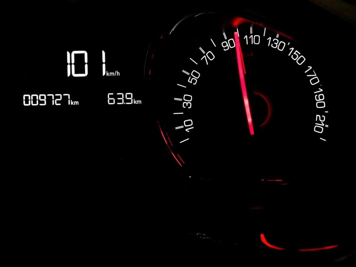 Assurance auto : rouler moins de 5 000 km par an change-t-il vraiment le tarif ?